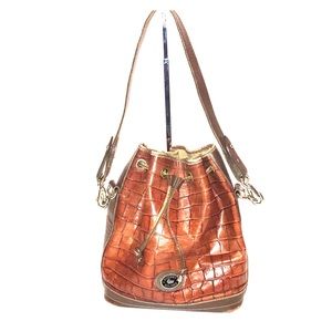 DOONEY & BOURKE VTG brown faux croc bucket bag